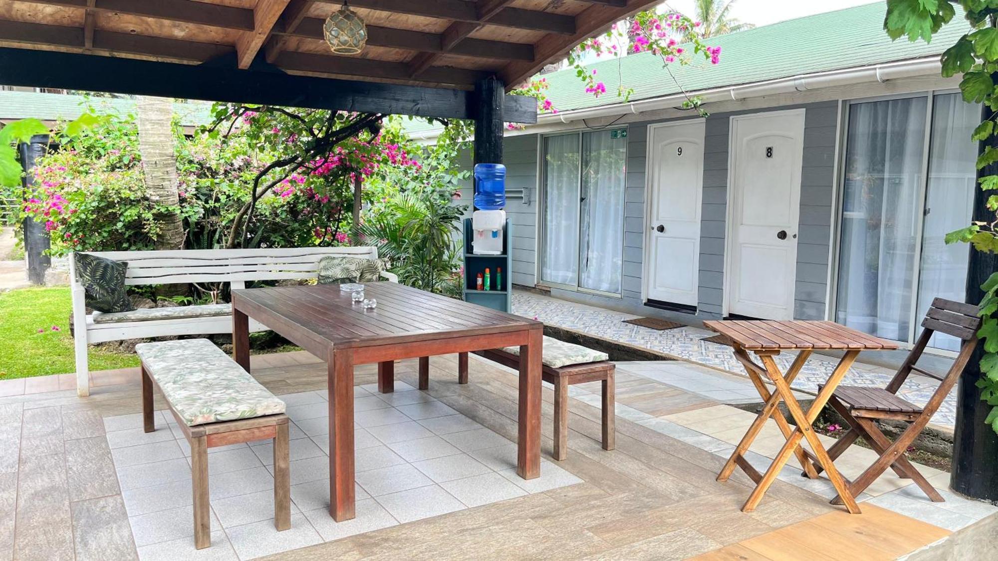 Inaki Uhi Hotel Hanga Roa Exterior foto